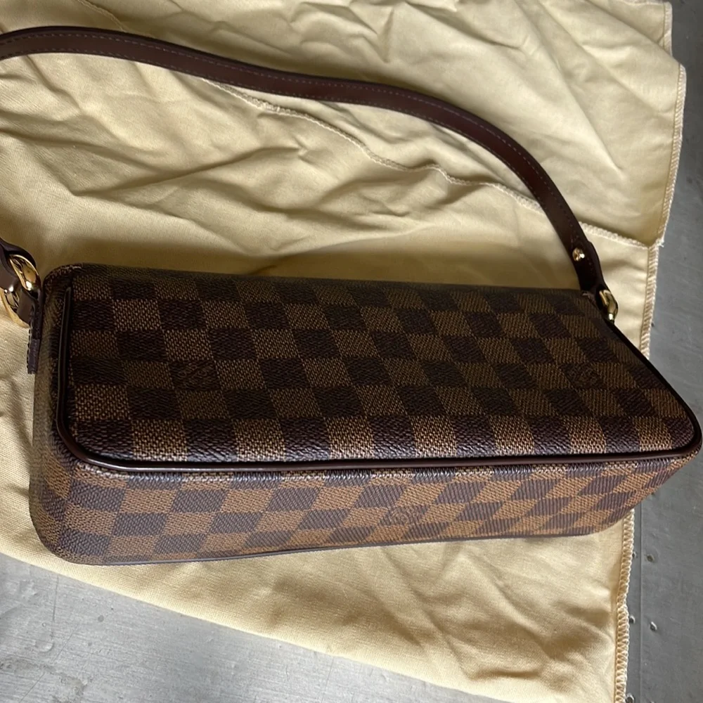 Louis Vuitton Damier brown shoulder bag with dustbag